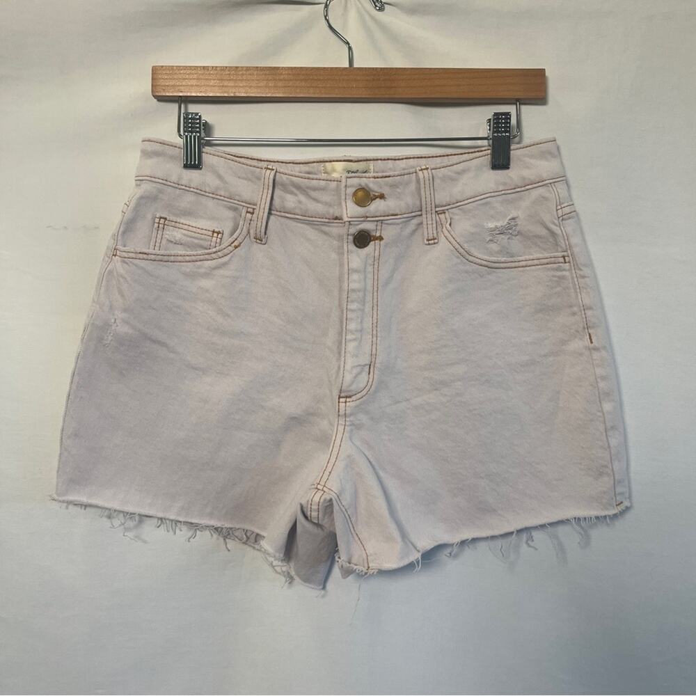 Universal Thread Vintage Midi Shorts Womens Size 8 Cut Off Light White Wash Edgy